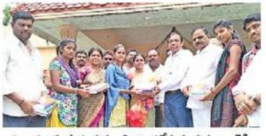 Vinayaknagar Corporator Distributes Free Books